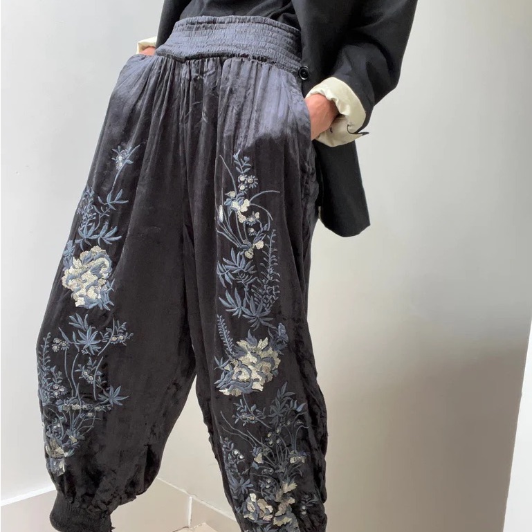New Anthropologie Rosie Embroidered Velvet Joggers Medium Blue